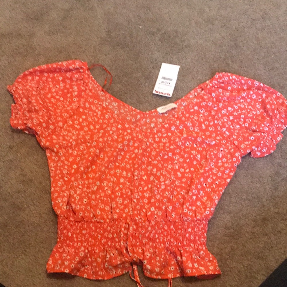 Sienna sky red floral top